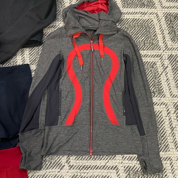 Lululemon size 6 - Picture 6 of 14